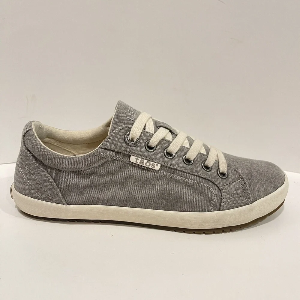 Taos Footwear Star Sneakers Womens Size 6.5 Gray Canvas Low Top Lace Up Shoes
